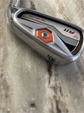 Men’s TaylorMade F11-6 Iron